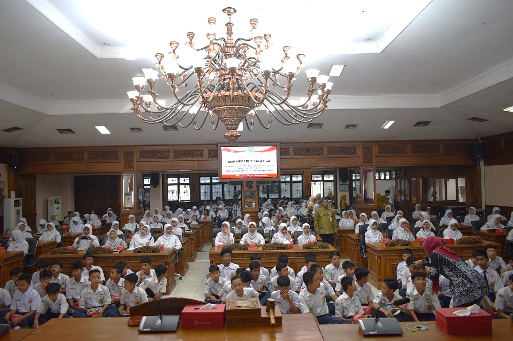 Warga Salatiga Masih Memiliki Kesadaran Politik yang Rendah, Upaya Menginspirasi Generasi Muda